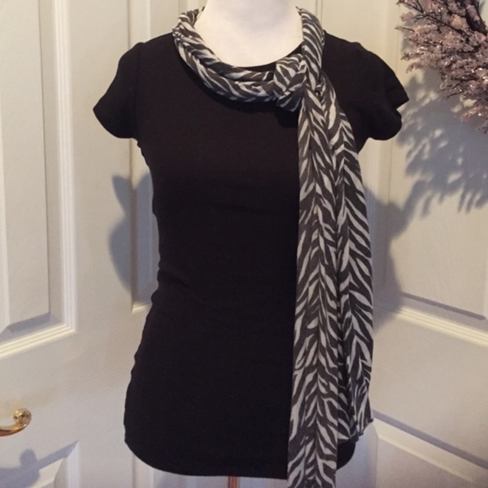 Black ribbed t with attached scarf